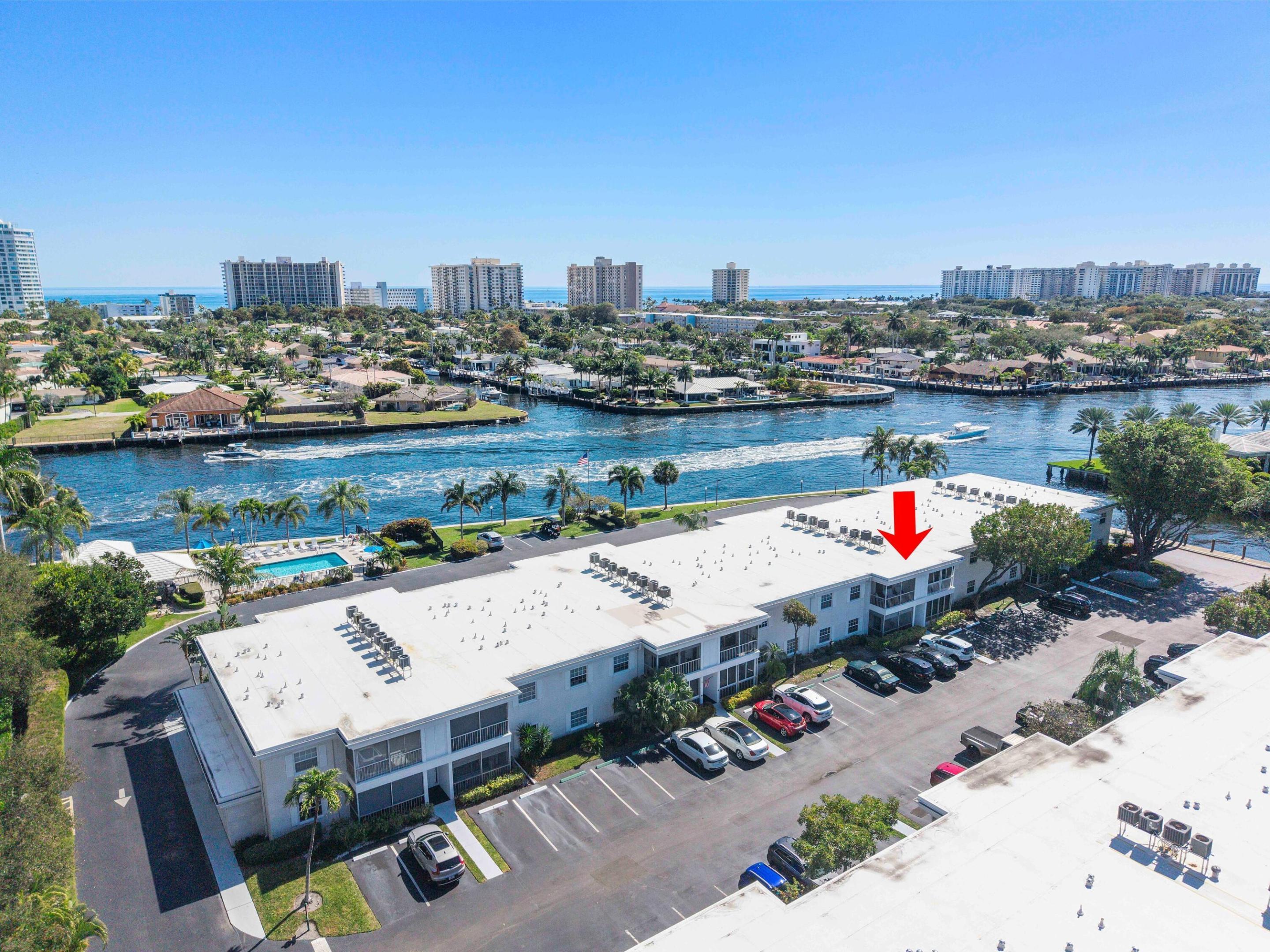Image 2: 6517 Bay Club #4 1