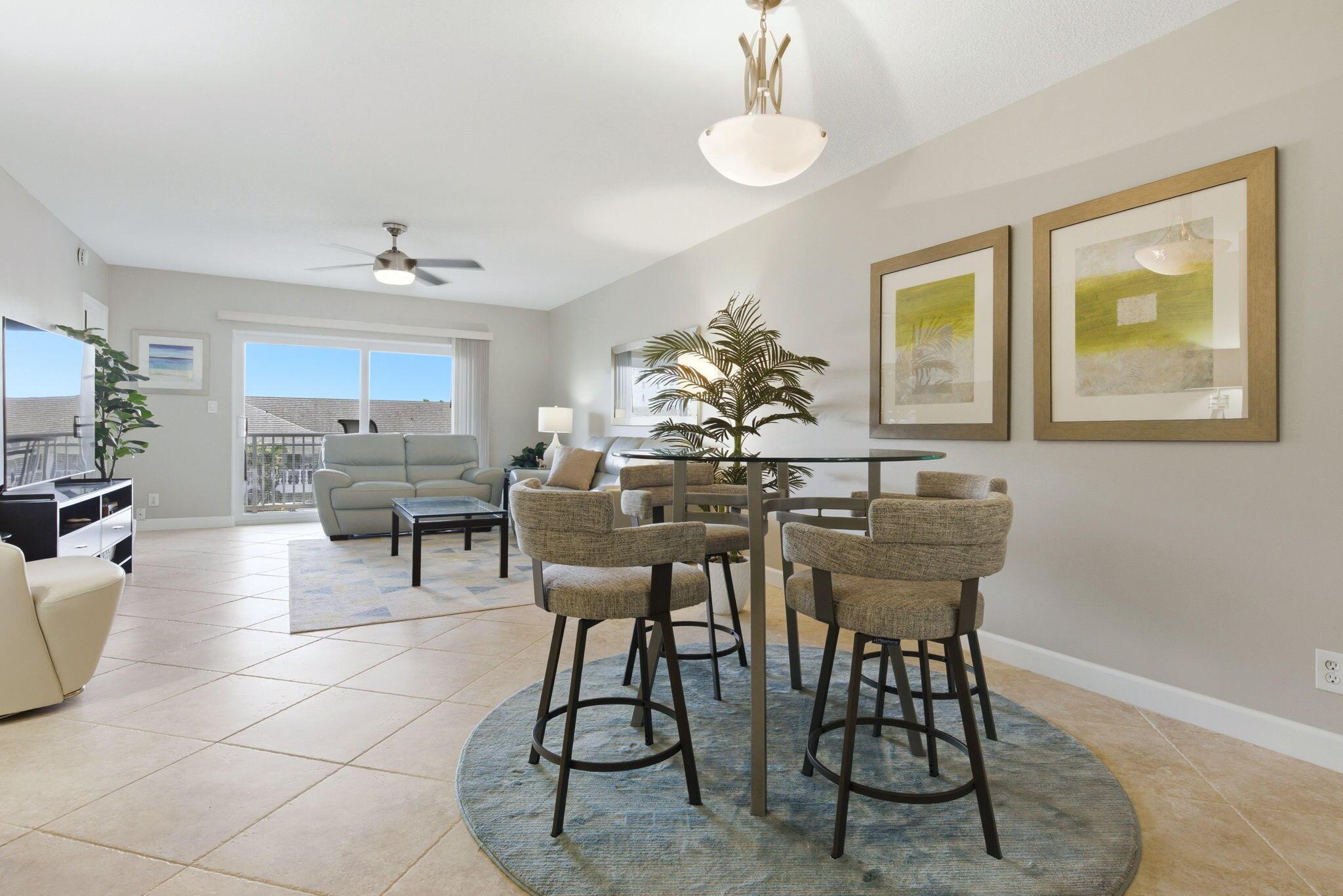Image 4: Dining/Living Room