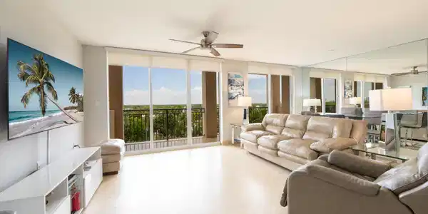 Image 3: Photo-12 (1)