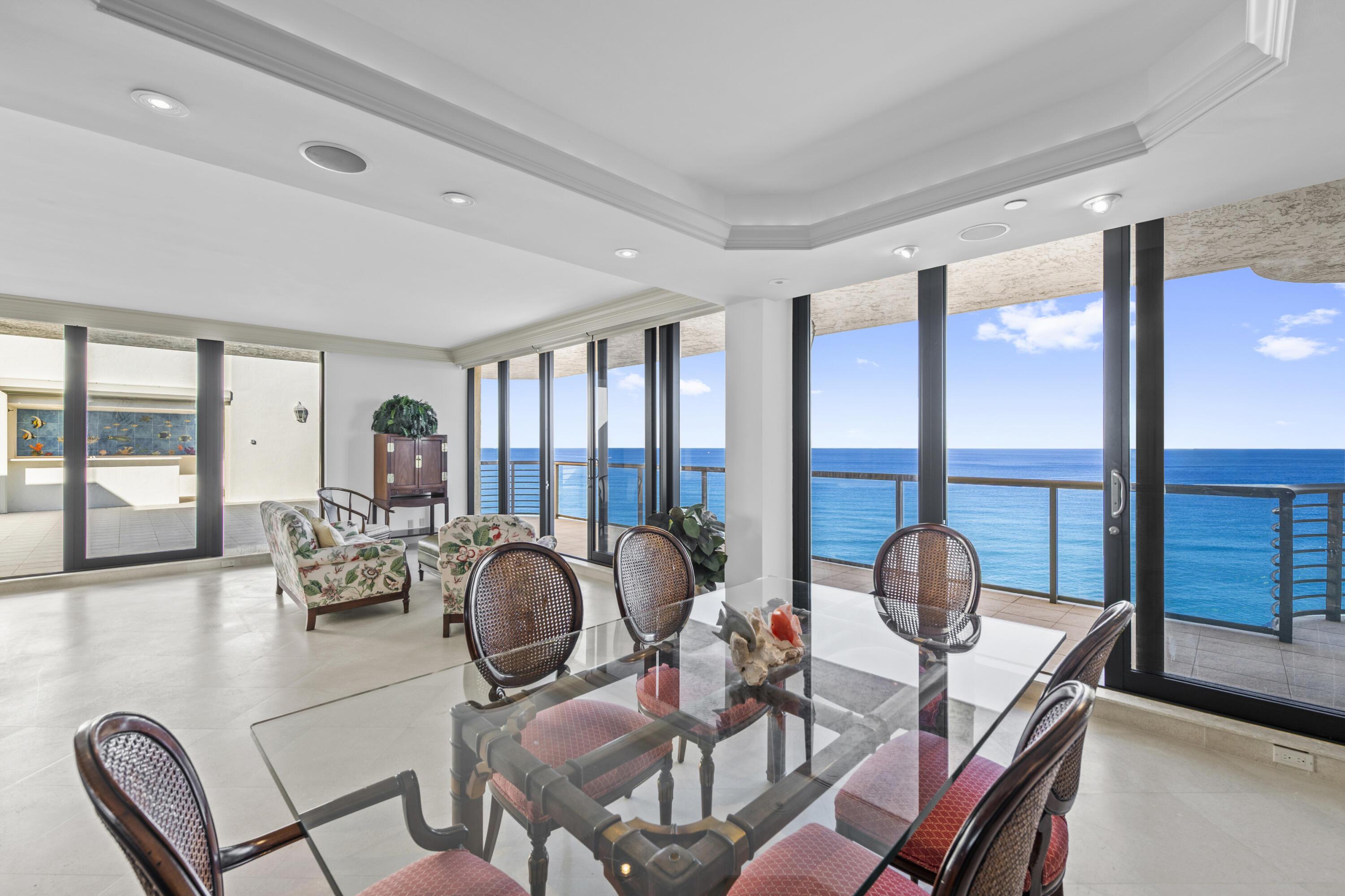 Image 2: Dining room on the ocean