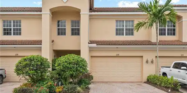 135 SW WALKING Path