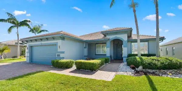 436 NW Sunflower Place