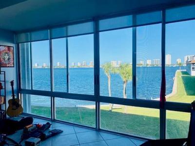 2936 Lake Shore Drive