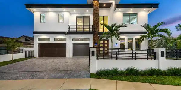 2420 NE 49th Street