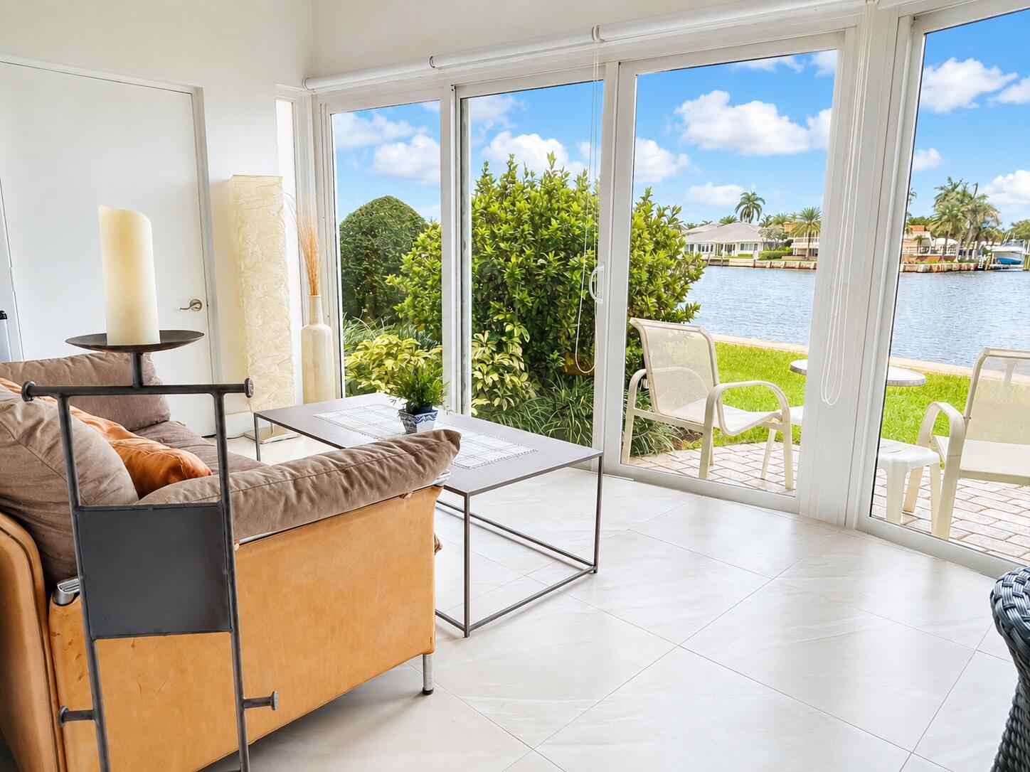 Image 3: Sun Room
