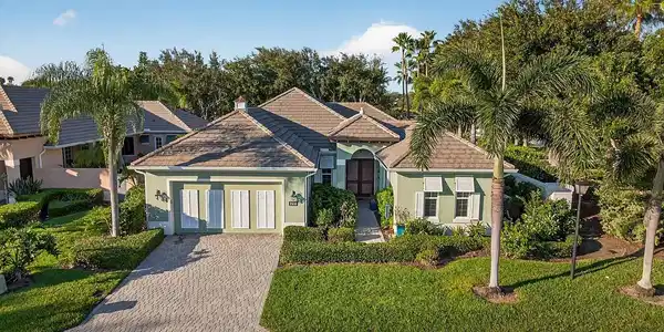 2116 Autumn Lane