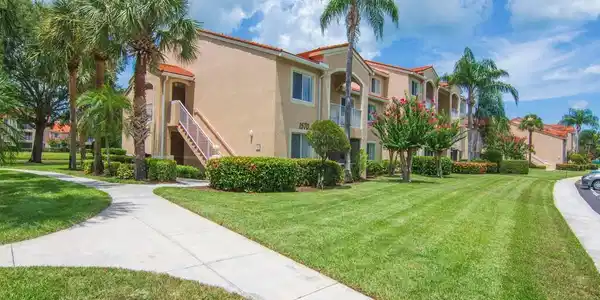 1570 S 42nd Circle