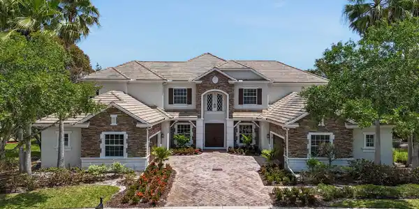 869 SW Habitat Lane