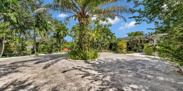 Image 4: 78-web-or-mls-DON03810