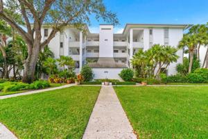 370 NE Edgewater Drive