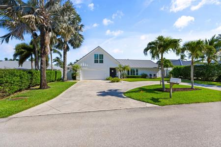 19 Leeward Circle