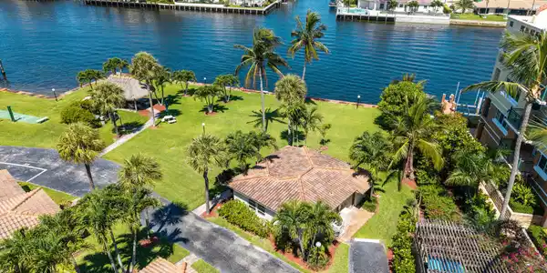 Image 3: DJI_20260622112316_0573_D