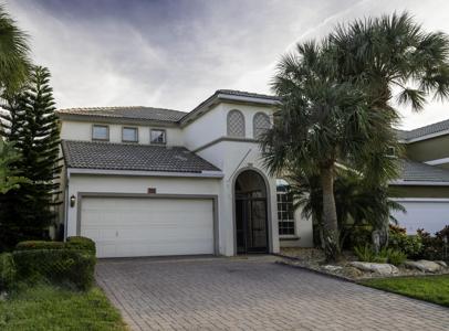 258 NW Red Cedar Street