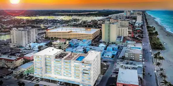 Image 3: BAKER BUILDING CHANGED COLOR