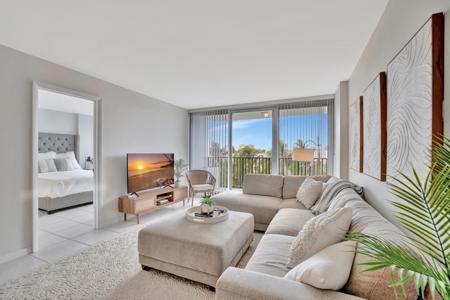 531 N Ocean Blvd