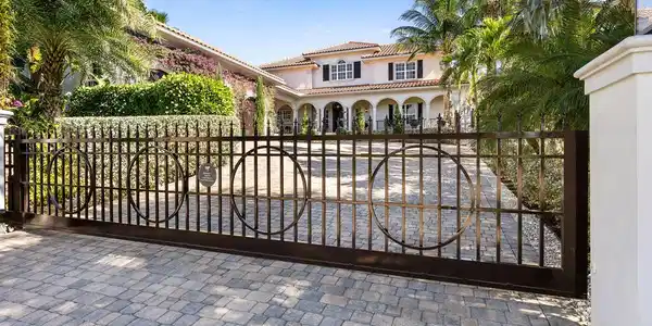 3756 Ocean Drive