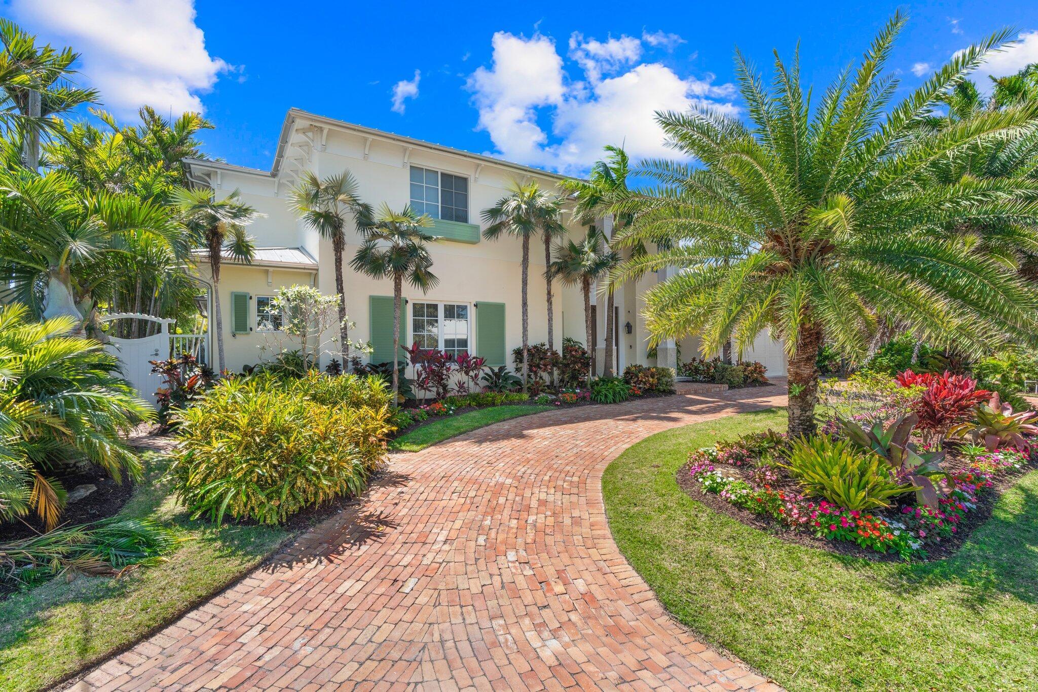 Image 2: 1-web-or-mls-2870 NE 24th Pl Fort Lauder