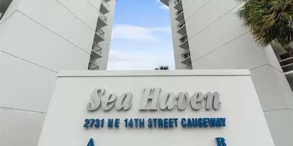 2731 NE 14th Street Causeway