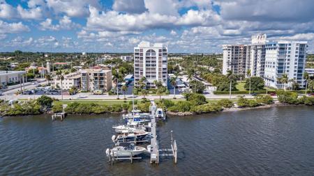 3901 S Flagler Drive