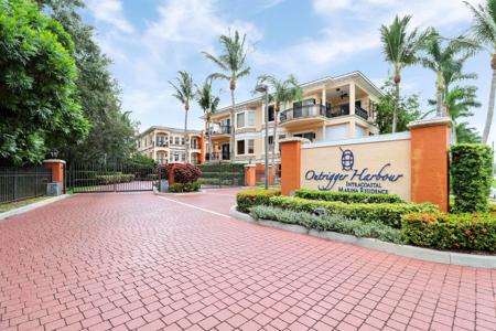 1508 NE Outrigger Landings Drive