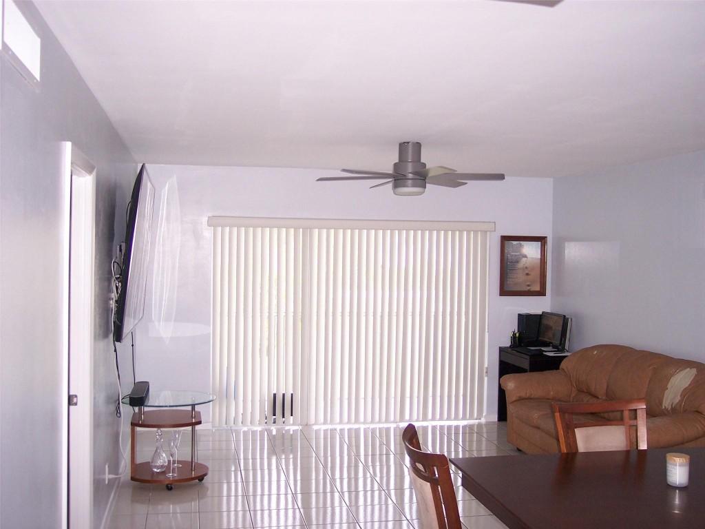Image 2: Photo 2
