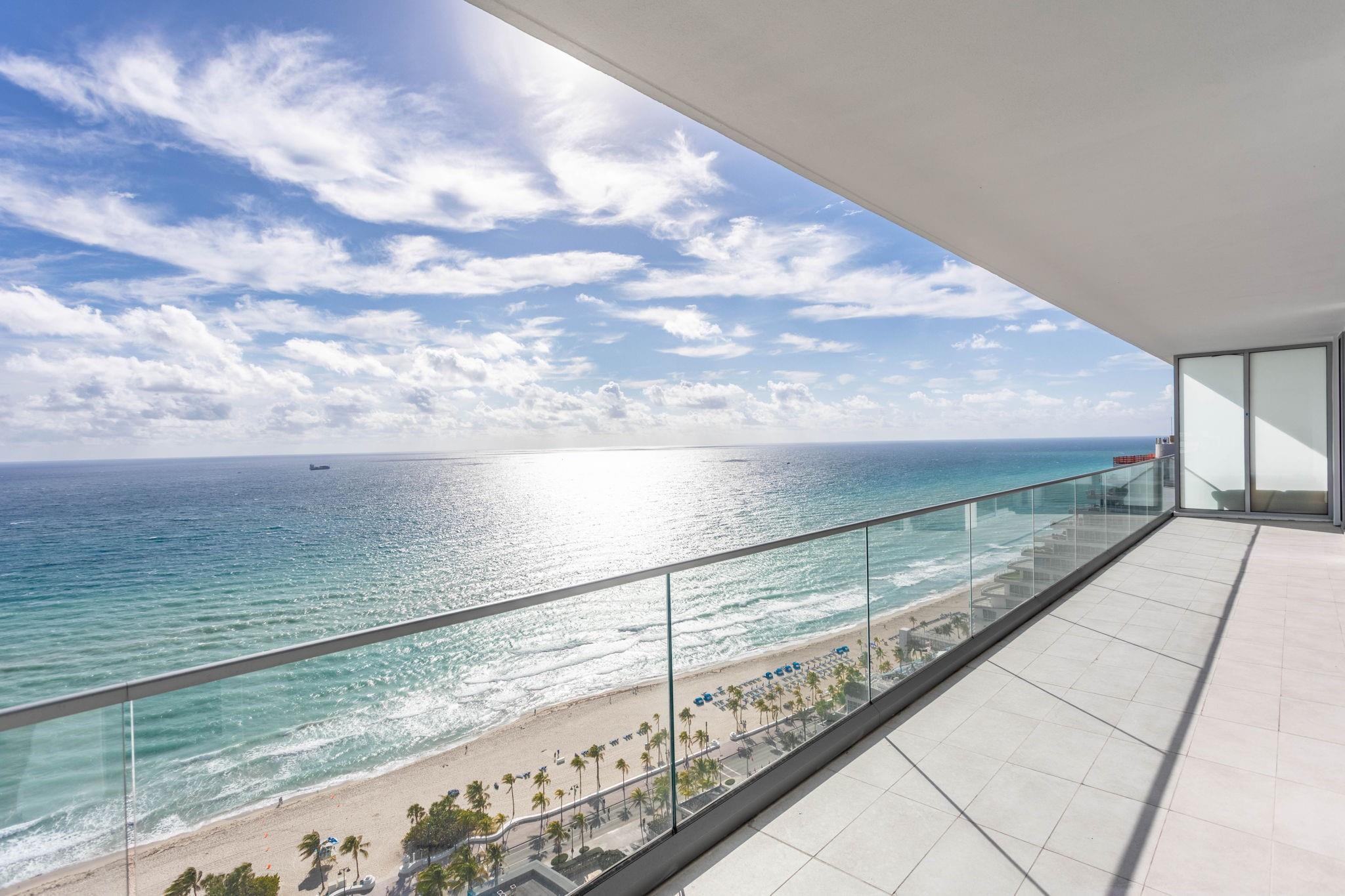 Image 3: Oceanview from Balcony