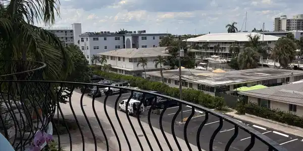Image 3: Balcony intercoastal view