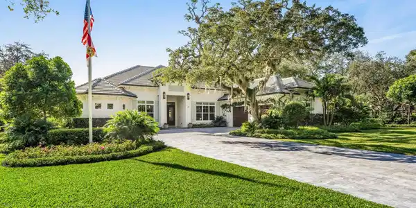 1335 Little Harbour Lane