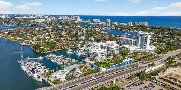 Image 4: Pier 66 Hotel & Marina