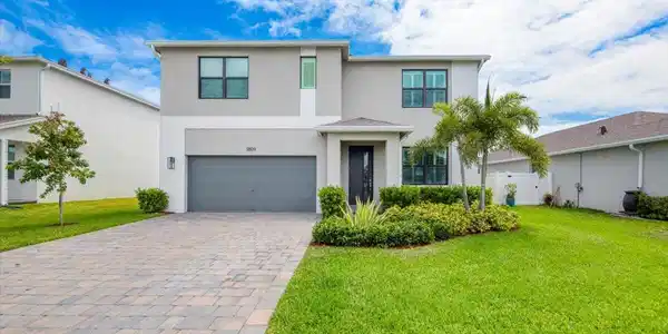 1809 NE Ocean Dunes Drive