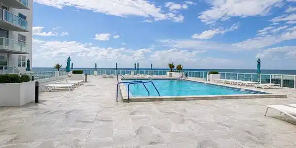Image 4: pool