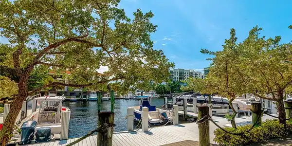 3200 Port Royale Dr
