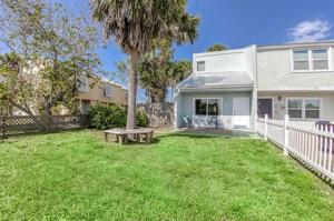 908 Shorewinds Drive