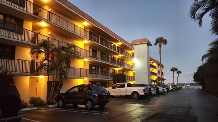 2424 N Federal Highway