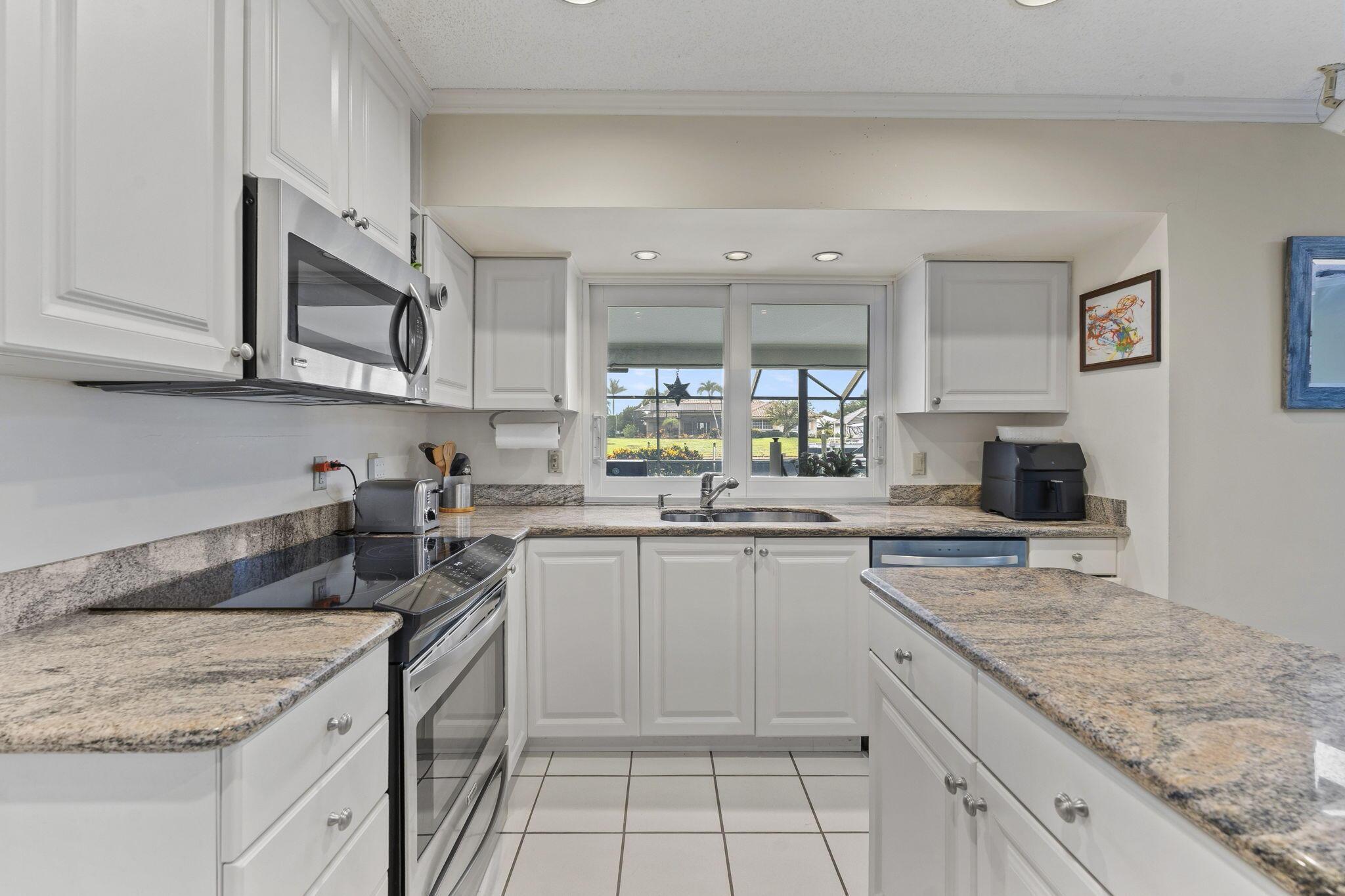 Image 4: 3-web-or-mls-DSC06476