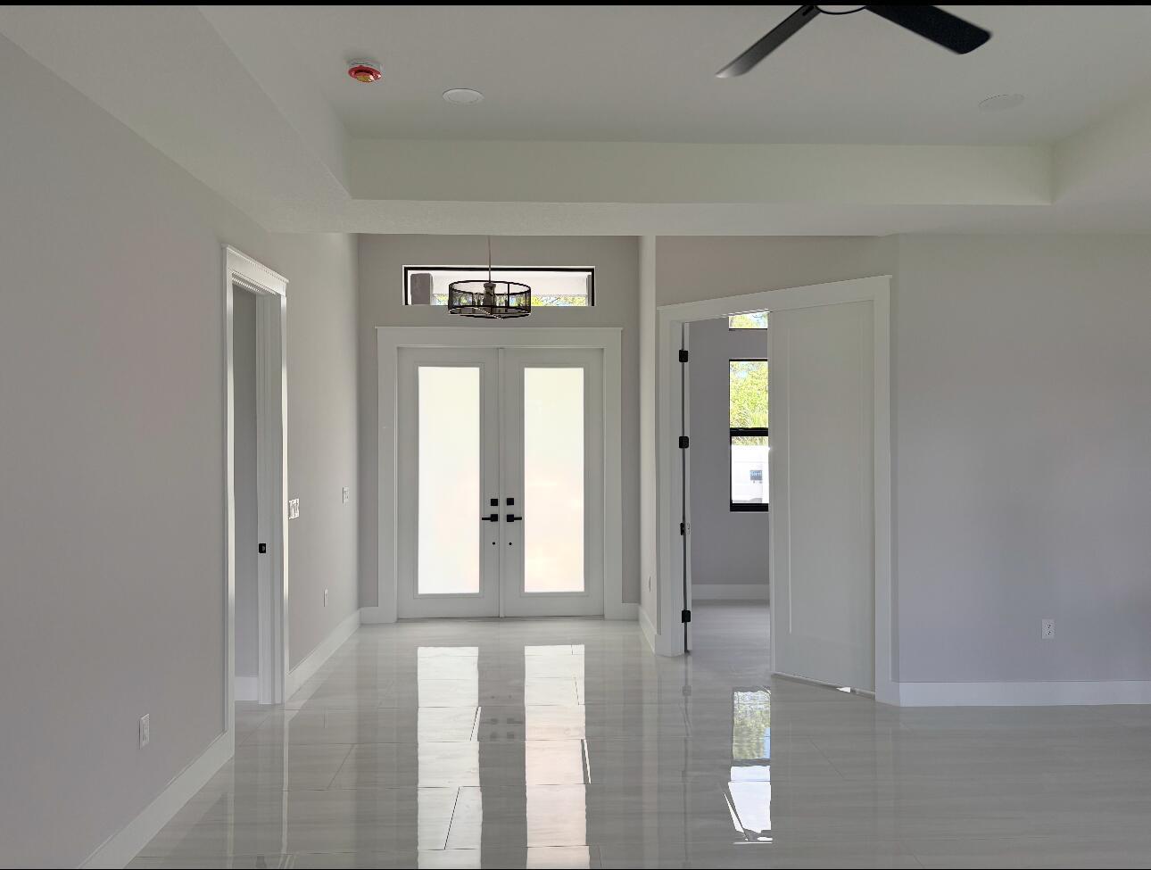 Image 3: 4