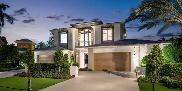 Image 2: 471_Royal_Palm_Way_Dusk_02