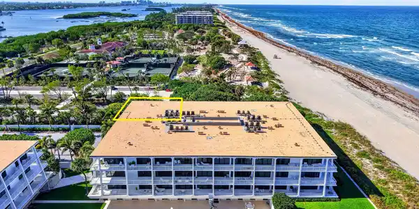 Image 3: The newly renovated Phipps Ocean Park Tennis Cente