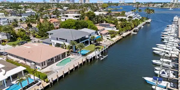 Image 4: 10-web-or-mls-DJI_20260428145915_0781_D