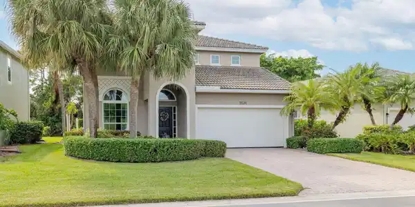 3536 NW Deer Oak Dr Drive