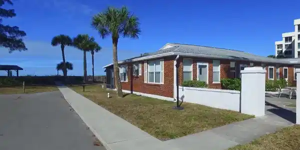 908 Villas Drive