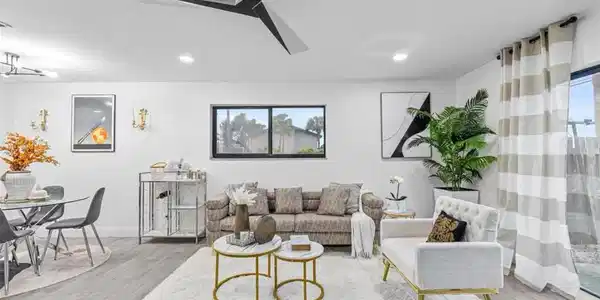 Image 4: living room 3