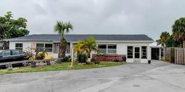 68 N El Mar Drive