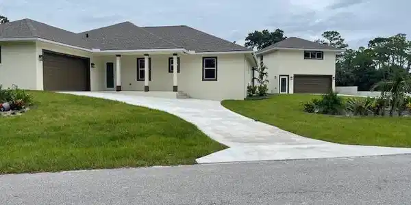 1185 SW All American Boulevard