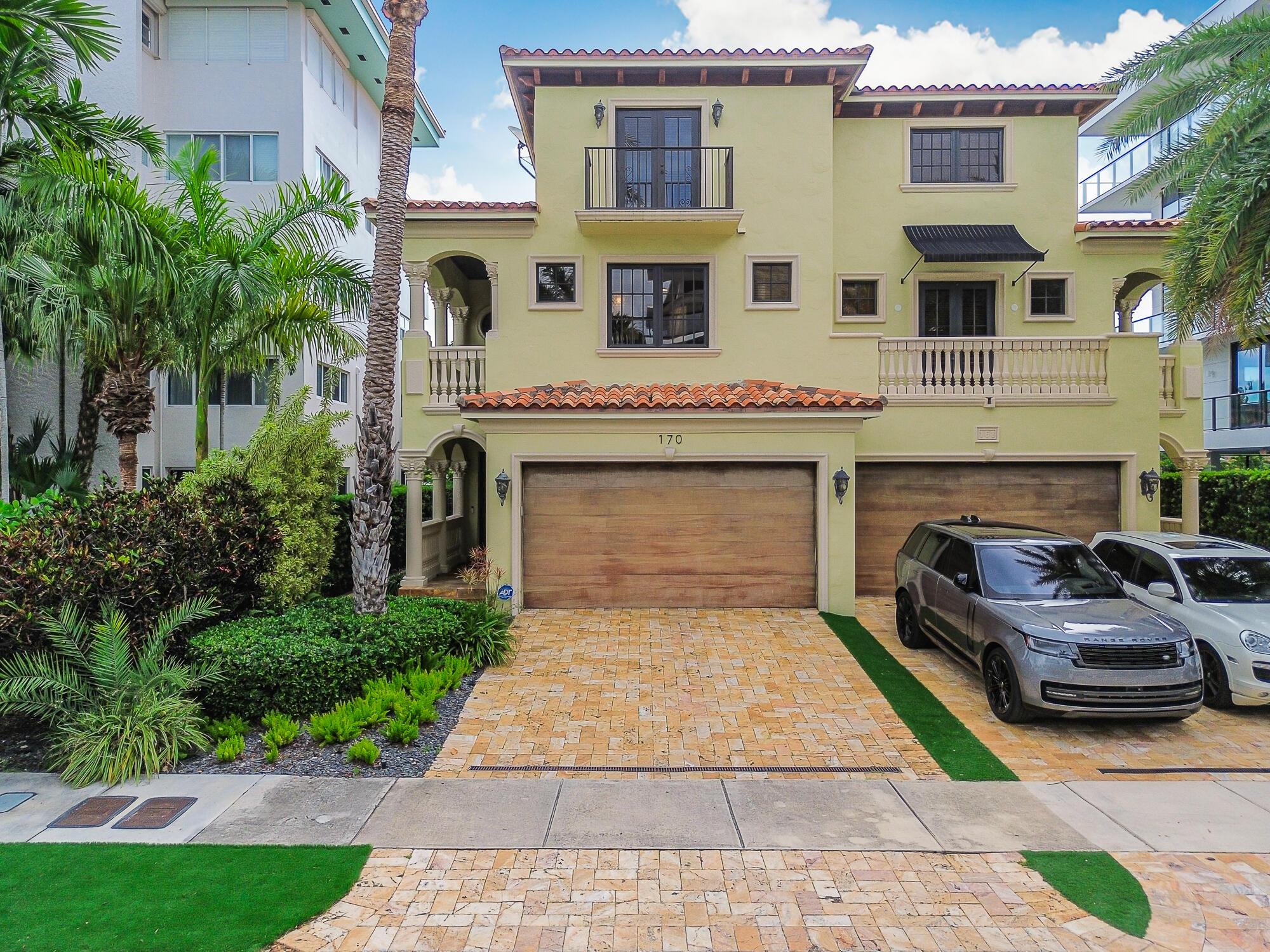 Image 2: 170 Isle of Venice Dr-1