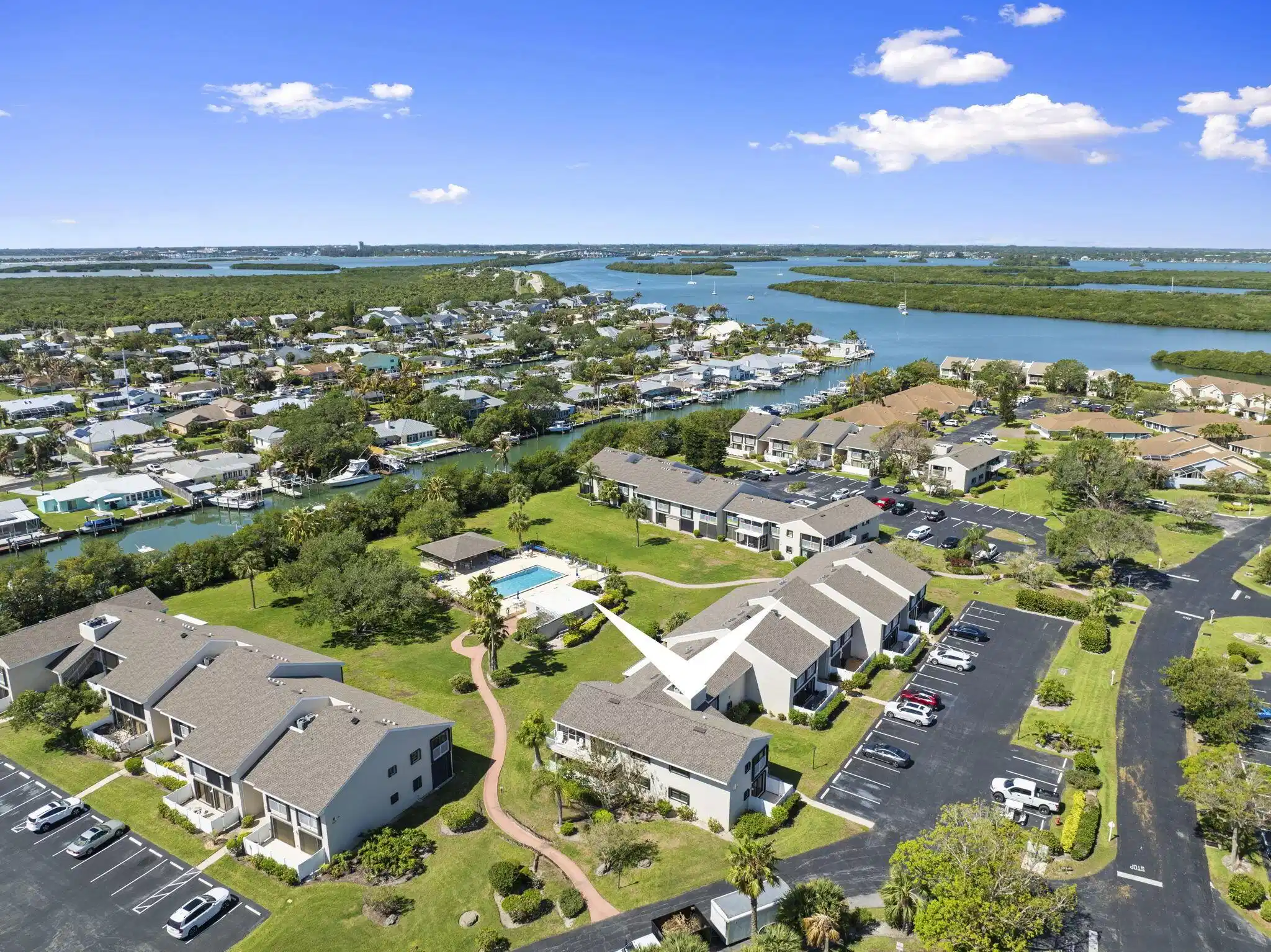 Image 1: 39-web-or-mls-DJI_0838_1