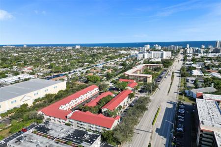 2453 NE 14th Street Cswy