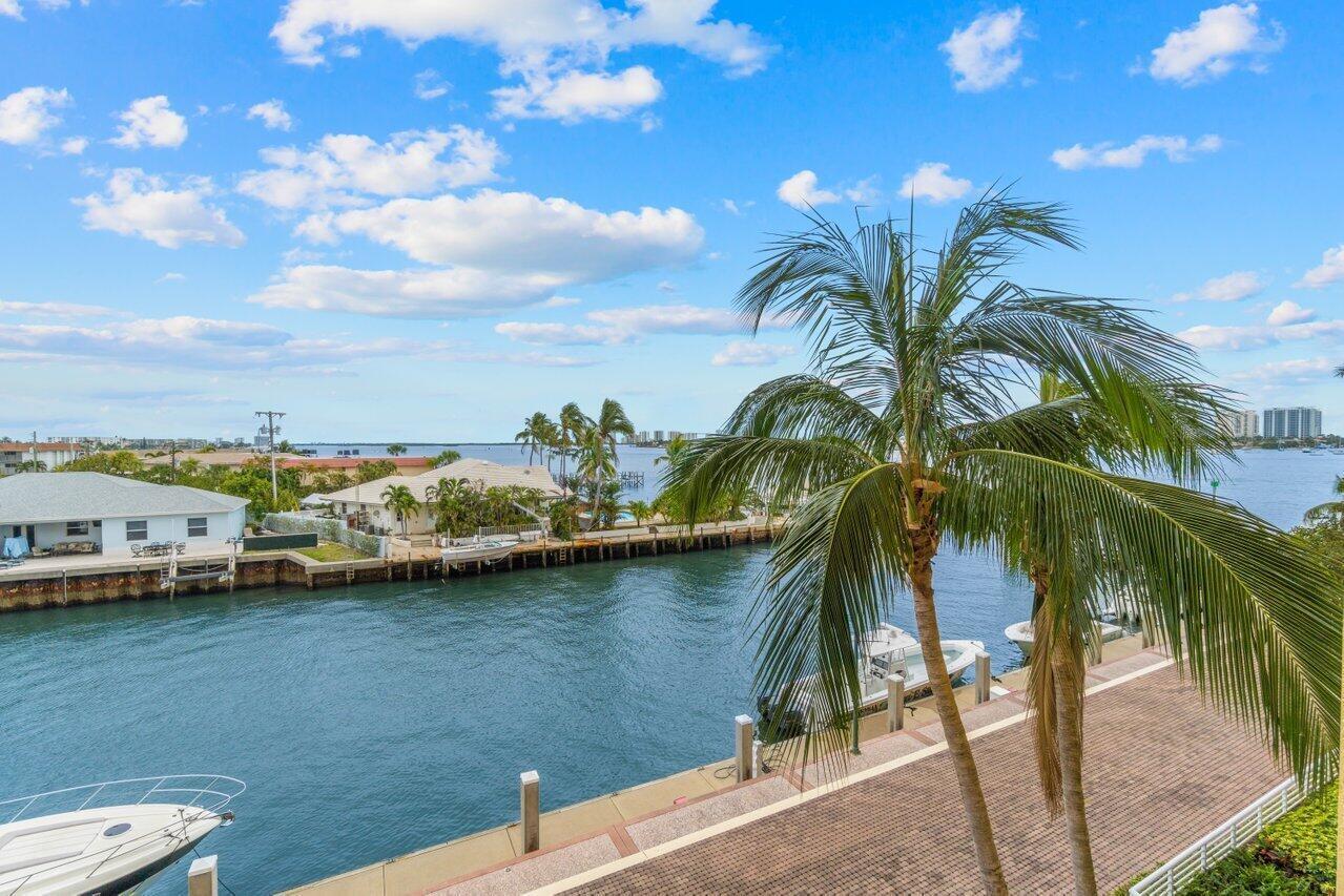 Image 3: Intracoastal views