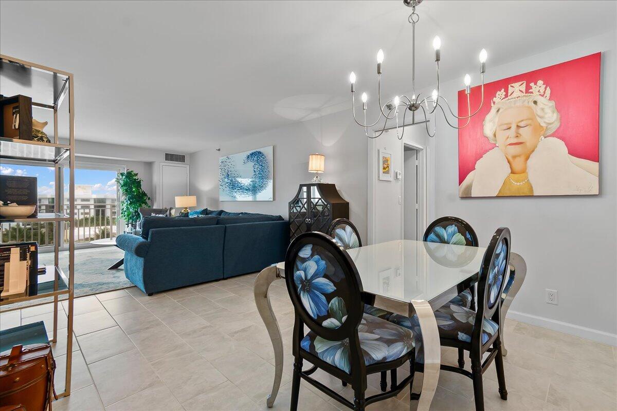 Image 4: Dining