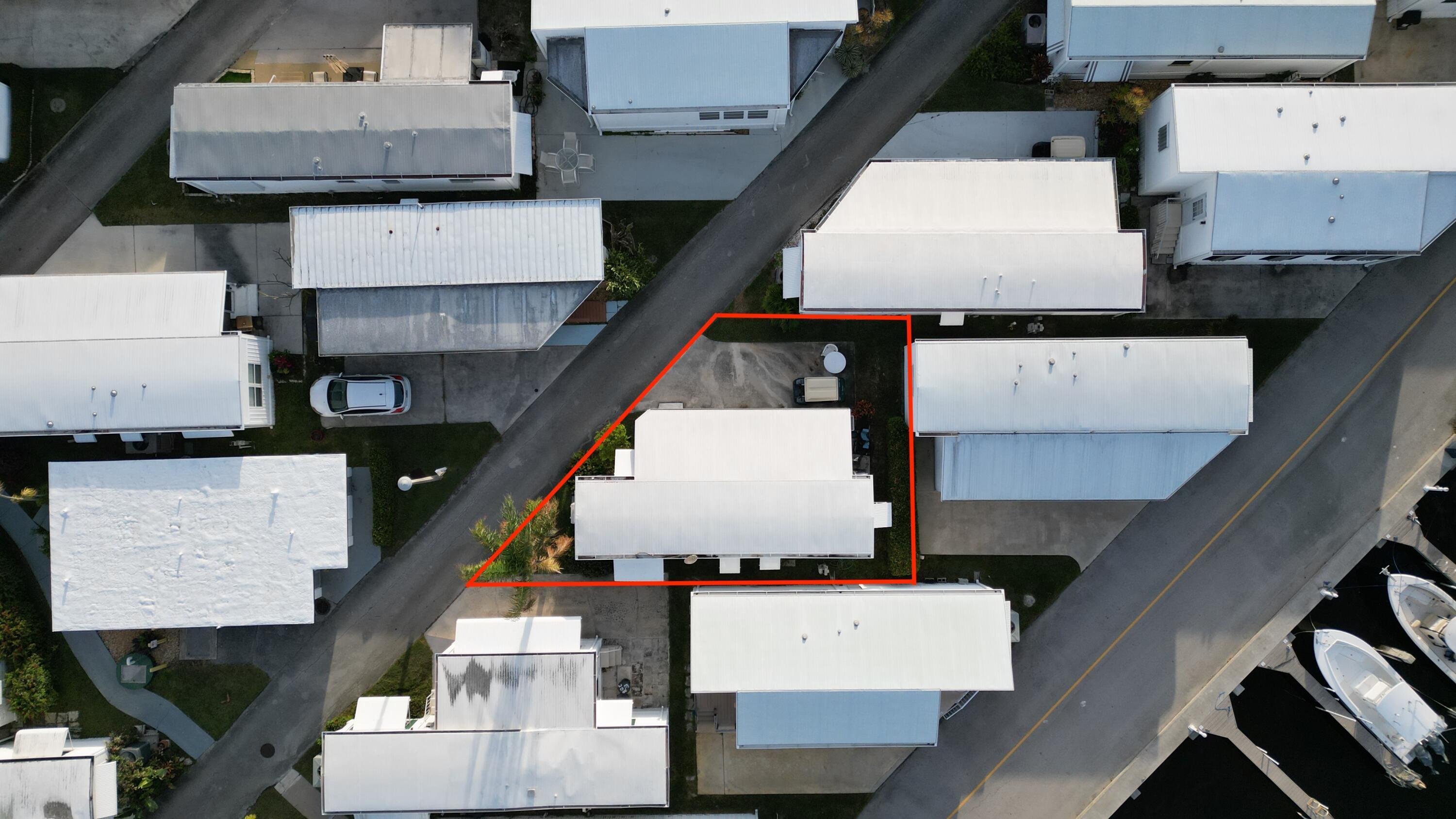 Image 2: Lot size